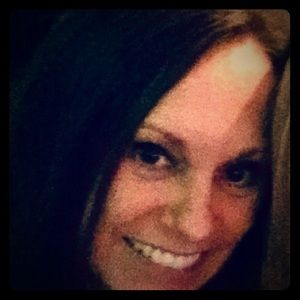 Meet your Posher, Alicia